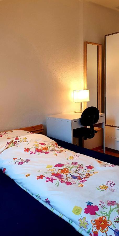 Privat Zimmer In Bad Homburg Bei Kurhaus Bad Homburg vor der Höhe Exteriör bild