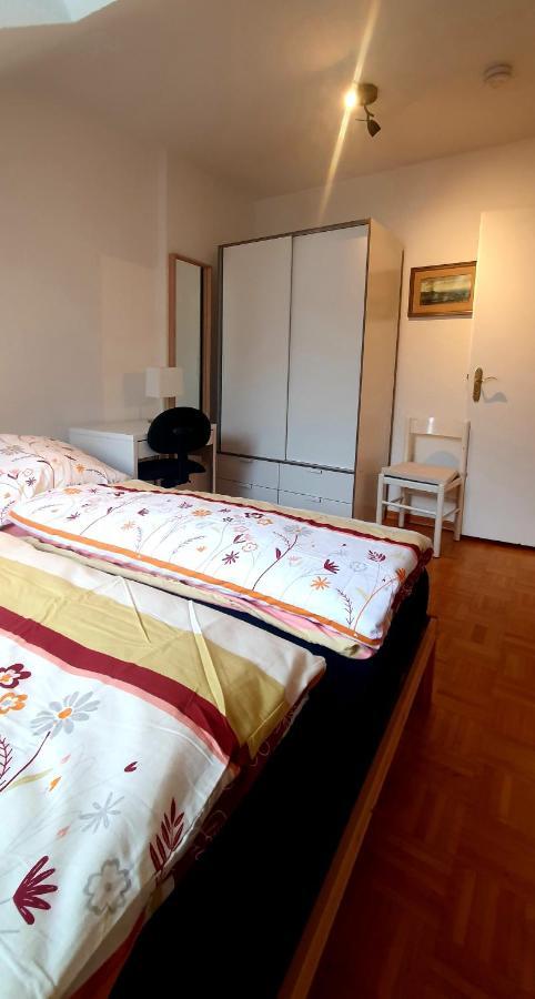 Privat Zimmer In Bad Homburg Bei Kurhaus Bad Homburg vor der Höhe Exteriör bild